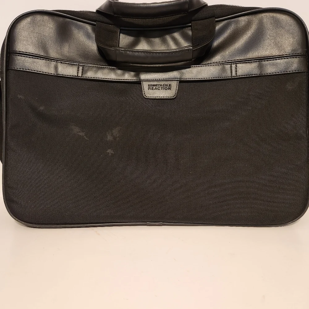 Like New Kenneth Cole Reaction Work Bag with R-tech lining